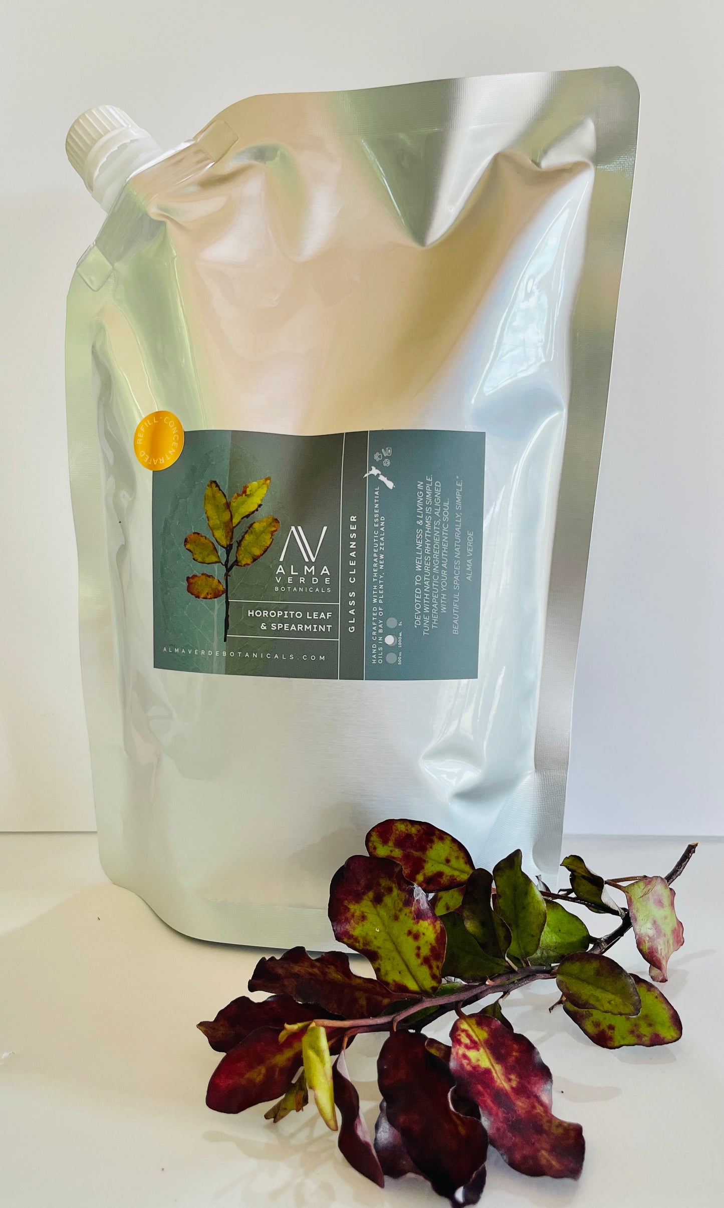 Native Harvest Horopito & Spearmint Glass Cleanser