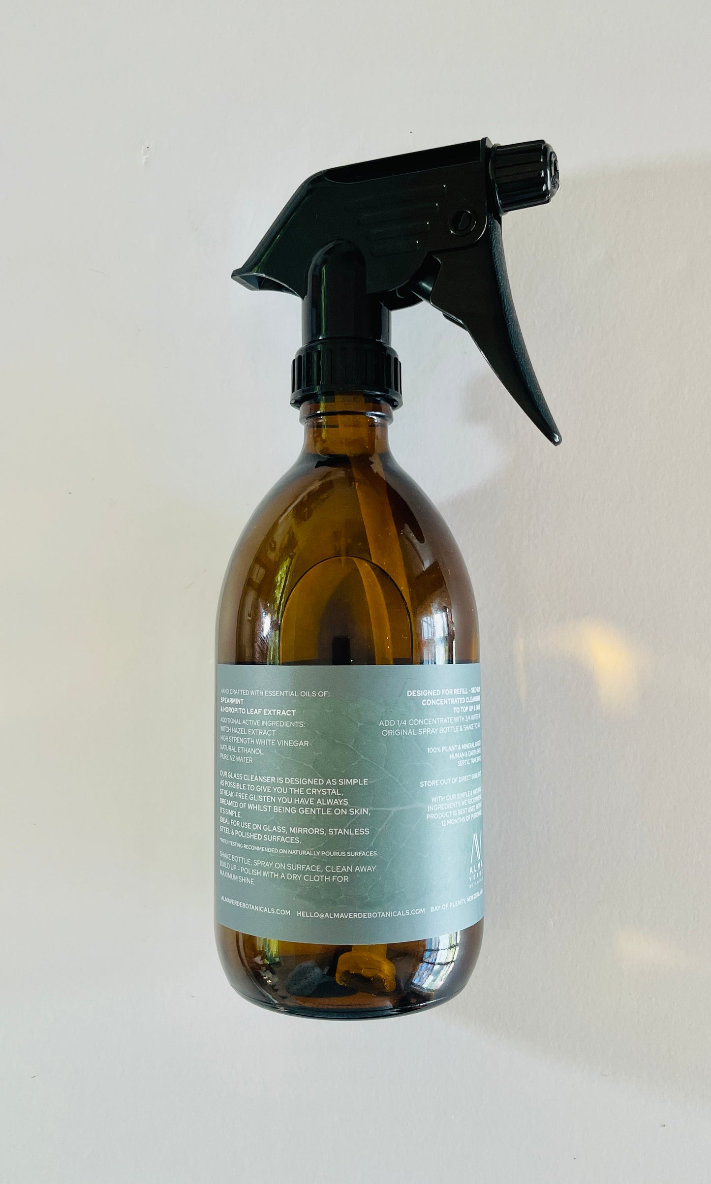 Native Harvest Horopito & Spearmint Glass Cleanser