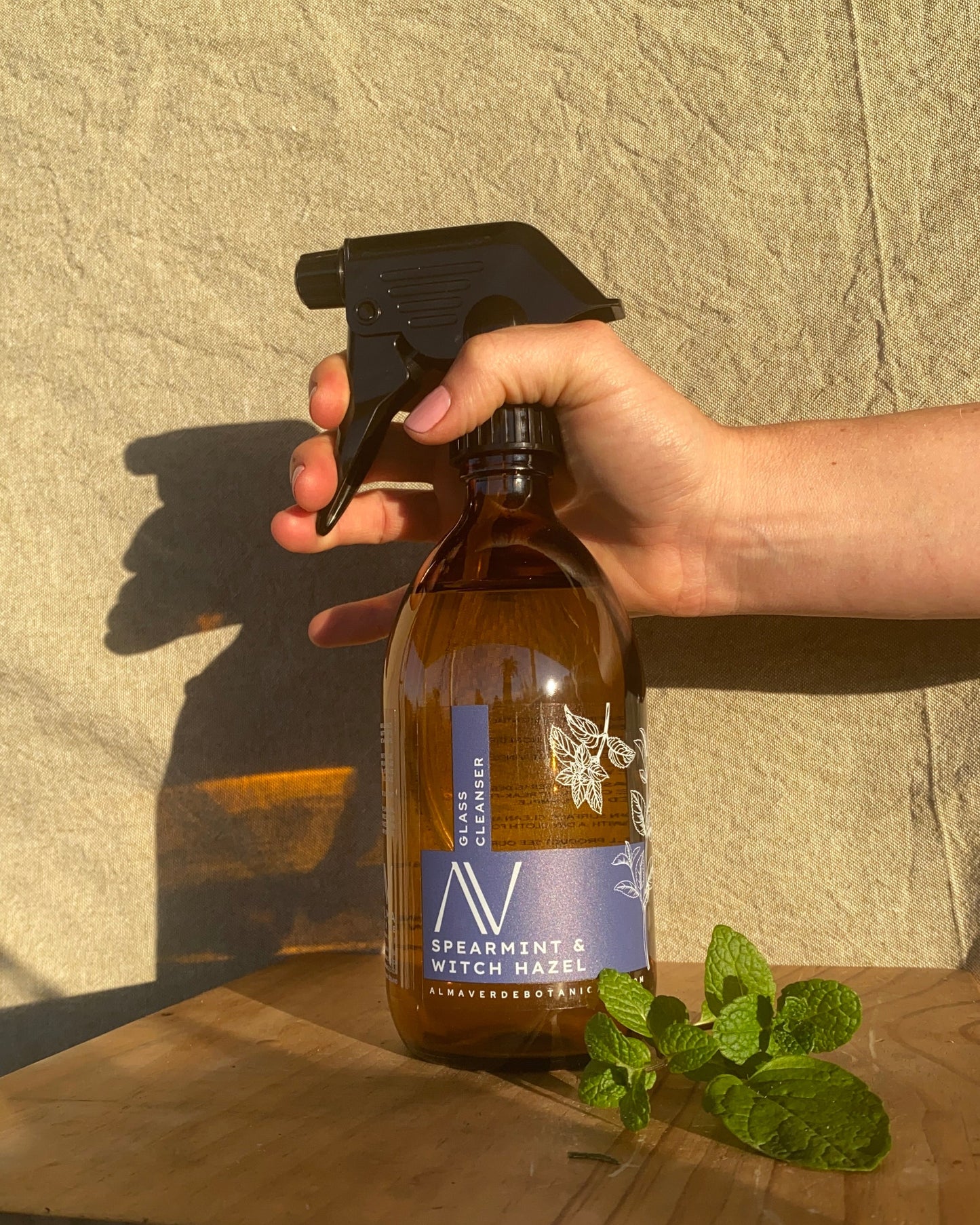 Spearmint & Witch Hazel Glass Cleaner